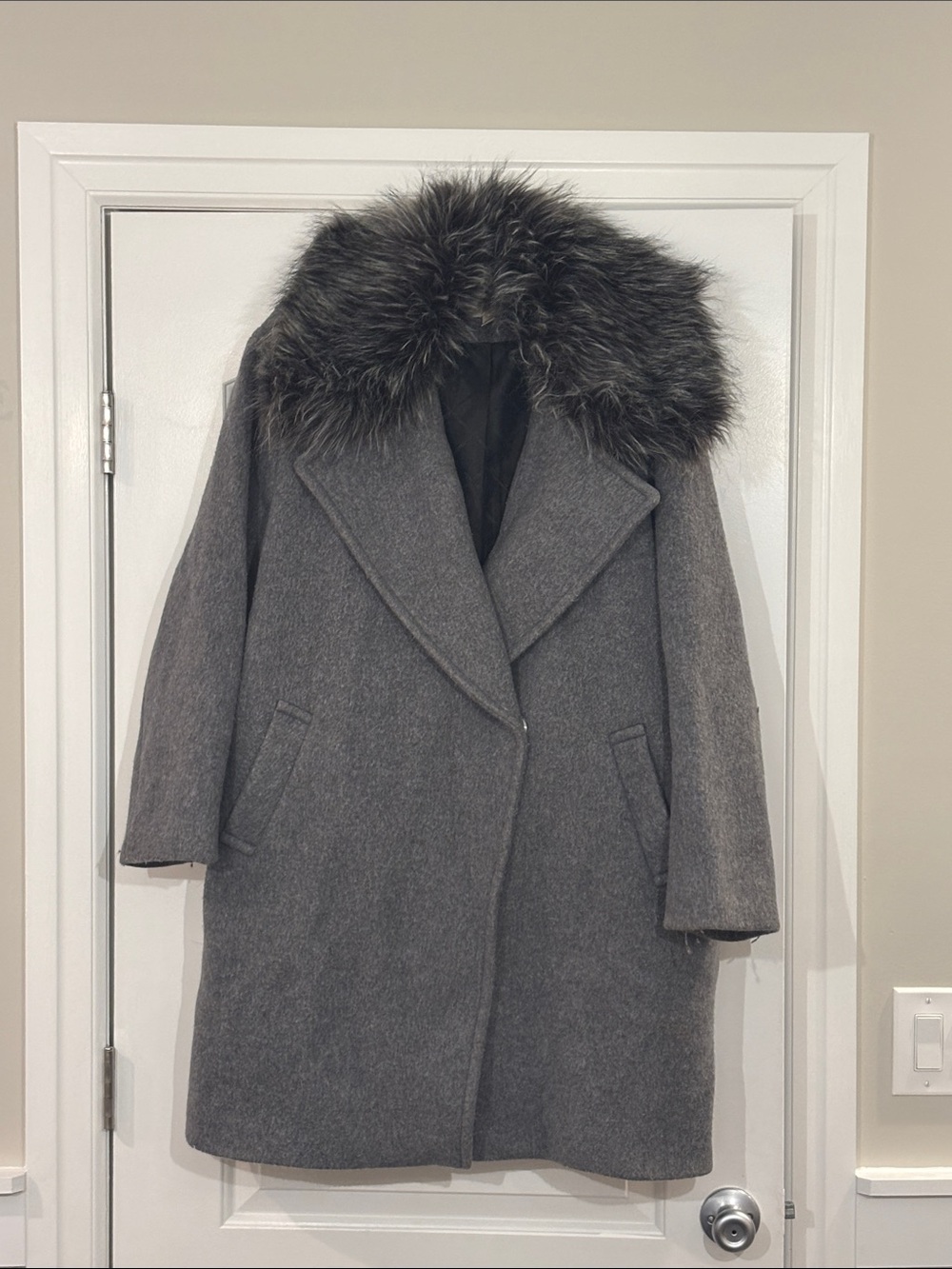 MICHAEL Michael Kors Gray Wool Trench Coat with Faux Fur Collar